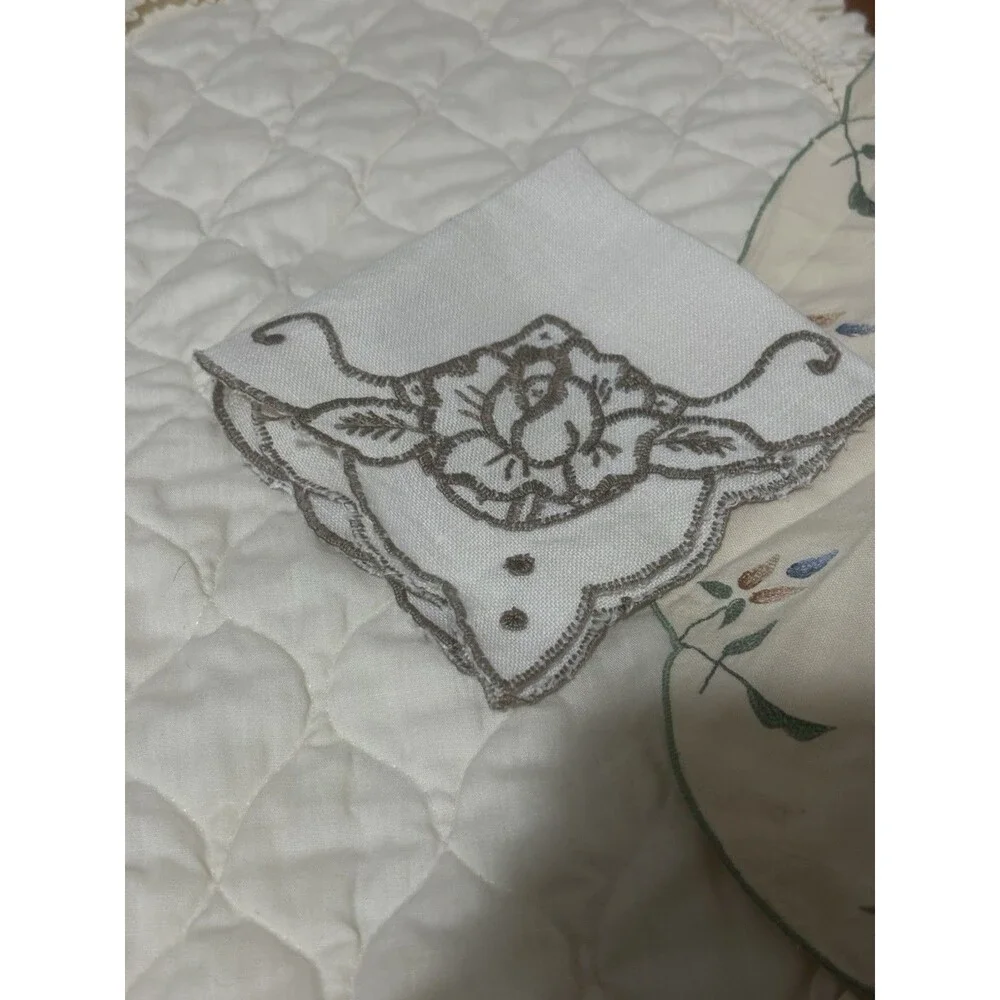 Vintage Placemats & Cloth Napkins Cottagecore Farmhouse Floral Quilted Linens